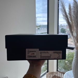 Opyum YSL Black and gold heels